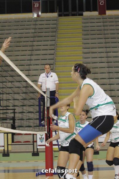 111030 volley 097_tn.jpg